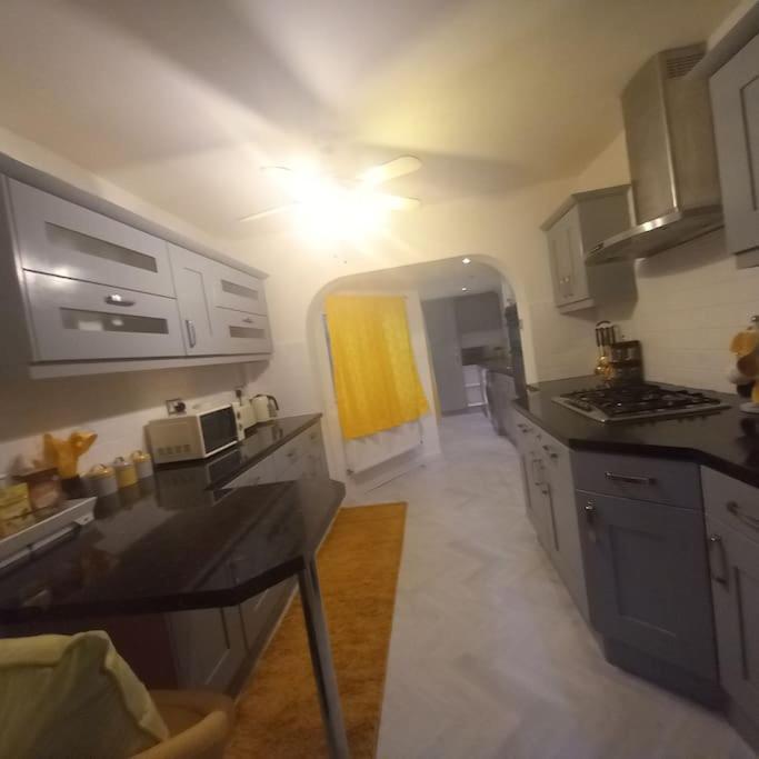 Golden Plush Suites - Beautiful Luxury 3 Bed House In Leicester Esterno foto